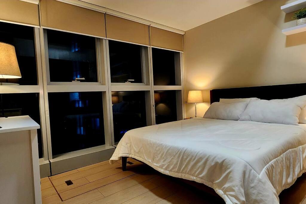 Casa Antonio At Uptown Parksuites Tower One Bgc Manila Kültér fotó
