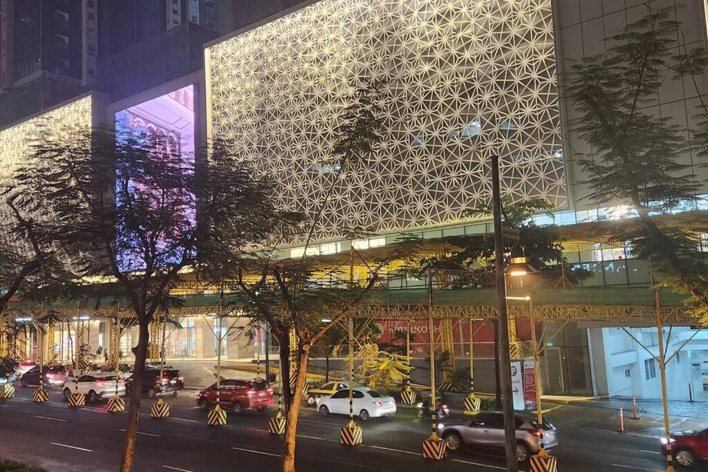 Casa Antonio At Uptown Parksuites Tower One Bgc Manila Kültér fotó